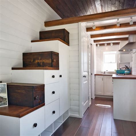 Das haus design wurde von rechteckigen formen geprägt, sowie von seiner lage am hang. Tiny House: Ihr glaubt nicht, wie TOLL dieses Mini-Haus ...