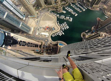 Russian Daredevils Take Selfies Atop Dubai Skyline Dubai Tower Dubai