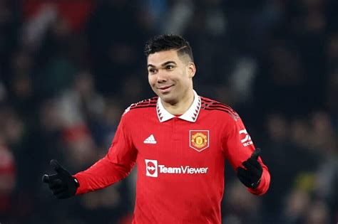 Casemiro Manchester Uniteds Holding Midfielder — Who Can Finish Off