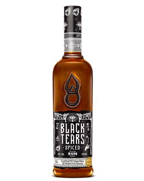 On the palate, powerful flavors suggest grilled almonds, supported by notes reminiscent of fresh grapes. Black Tears Spiced Black Cuba Rum 40%