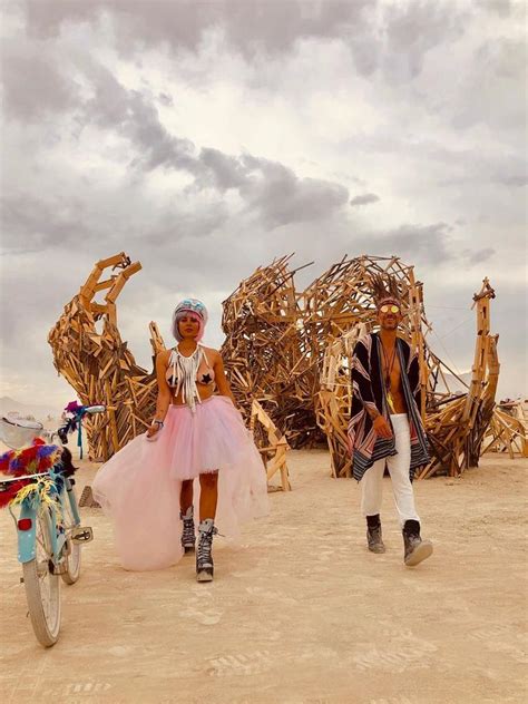 Burning Man 2019 Fashion Wildest Outfits From Desert Festival Photos