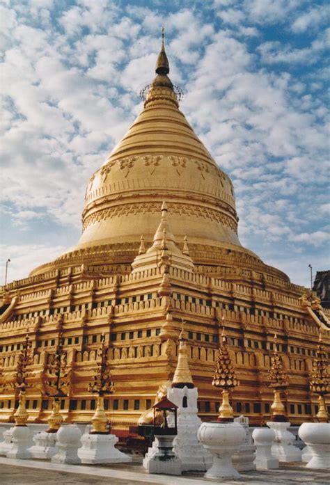 Bagan La Pagode Shwezigon