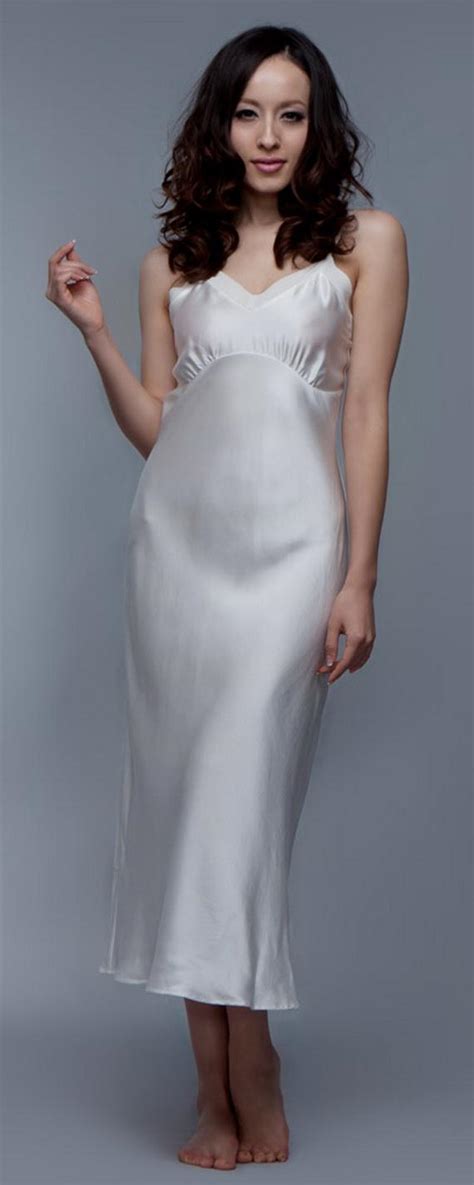 White Exquisitely Beautiful And Romantic Luxury Nighties She12 Girls Beauty Salon