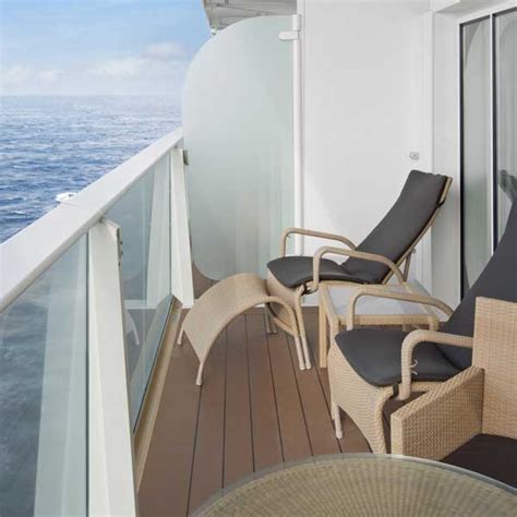 Hardly any other ship offers so many options for passengers of all ages. Grand Suite on Allure of the Seas - Aurora Cruises and Travel