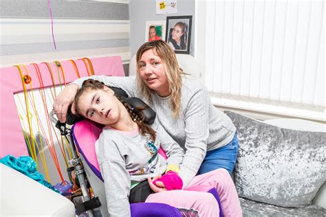 Greenock Mums £20000 Bid To Help 11 Year Old Daughter With