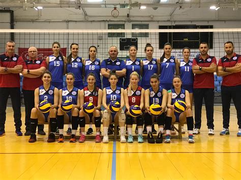 24 de ania jucat dobrin pentru fc argeș, de la juniori până la retragerea de pe gazon produsă în 1983: FC Argeș - CSM Târgu-Mureș, derby-ul diviziei A2 Vest la ...