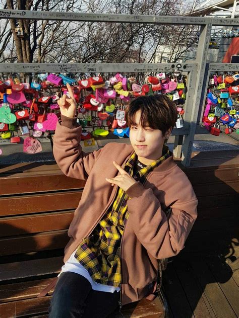 Member of stray kids little squirrel. Han Jisung | STRAY KIDS | Boy bands, Fandoms, Boyfriend ...
