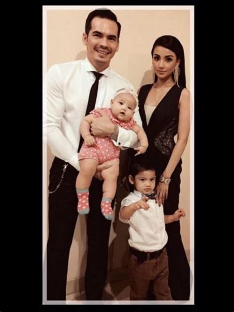 Akhirnya saya masuk, atalarik syah ikut masuk dan dia bilang 'mah, ada ratu', saya masih diem, tutur tsania marwa. Anak Protes Atalarik Syach Jarang di Rumah - ShowBiz ...