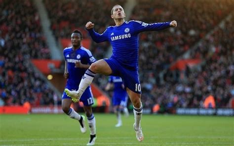 إدين هازارد eden hazard، لاعب كرة قدم بلجيكي يلعب ضمن صفوف نادي تشيلسي الإنجليزي الأول لكرة القدم في مركز الجناح والوسط المهاجم، كما يلعب ضمن صفوف المنتخب. تشيلسي يتعادل إيجابياً أمام ساوثامبتون