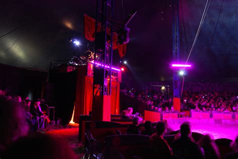 file inside a circus wikimedia commons