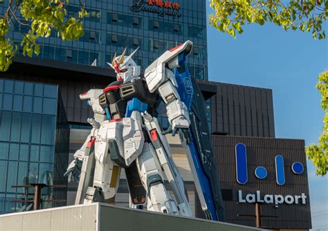1:1 life-size Freedom Gundam statue official opening set for May 2021