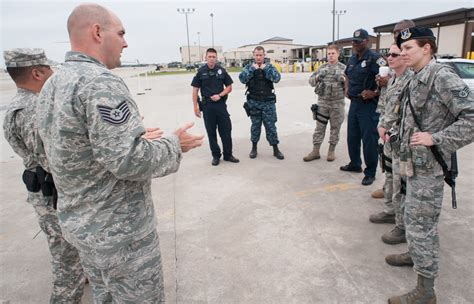 Joint forces provide base security > Air Mobility Command > Article Display