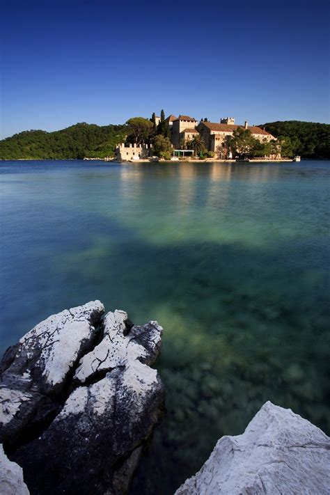 Godine te je najstariji morski park u republici hrvatskoj. NACIONALNI PARK MLJET Remek djelo prirode — DuList