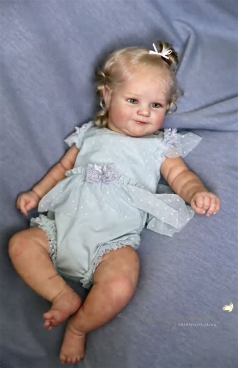 pin de holly piper halliwell en reborns silicone and all kinds of dolls in general