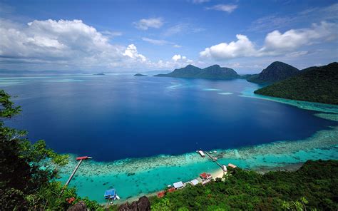 Bohey Dulang Island Sabah Malaysia Tun Sakaran Marine Park Malaysia