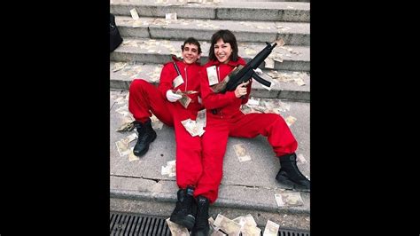 And according to the show's creator, it will be an extreme and epic la casa de papel/money heist may have spinoffs. La casa de papel Rio e Tóquio - YouTube
