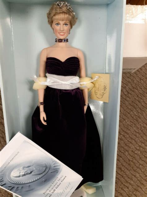Franklin Mint Princess Diana Vinyl Doll Purple Silk Velvet Gown Le
