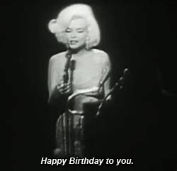 Marilyn Monroe Happy Birthday to you image animée GIF