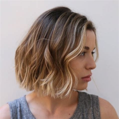 If your hair isn't naturally dark, these highlights will make you want to go darker. 20 Edgy Ways to Jazz Up Your Short Hair with Highlights