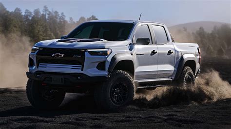 2024 Chevrolet Colorado Zr2 Bison Debuts With 35 Inch Tires 5 Skid