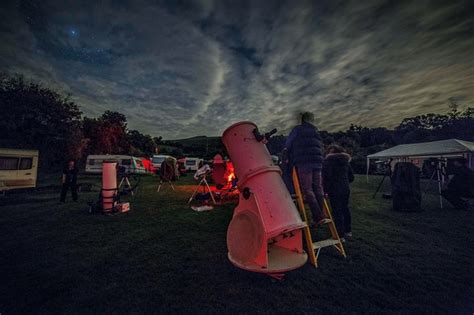 Star Parties A Guide To Attending An Astronomy Event Bbc Sky At