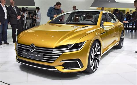 Volkswagen passenger cars delivered a record 6.3 million vehicles worldwide in 2018 (+0.5%). 2015 Volkswagen Sport Coupe Concept GTE 3