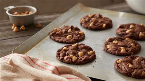 Reese S Chewy Chocolate Cookies With Peanut Butter Chips Recipe