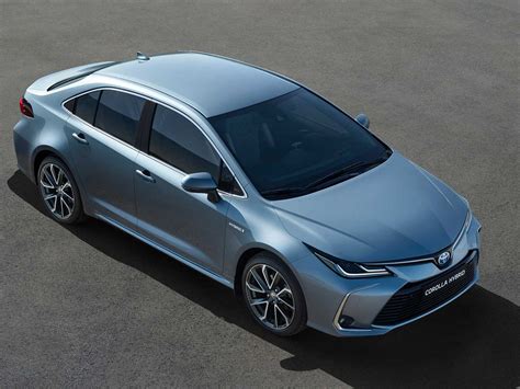 Wheel size for the 2020 toyota corolla will vary depending on model chosen, although keep in mind that many manufacturers offer alternate. 2020 Toyota Corolla debuts as 12th generation model ...