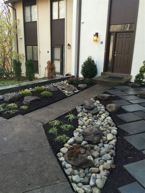 20 Townhouse Front Yard Landscaping Ideas