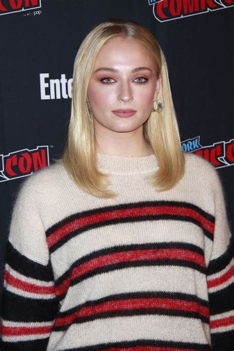 Sophie Turner Entertainment Weekly At Nycc 2018 • Celebmafia