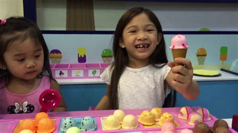 Daddy, kaycee & rachel will be repeating a very popular challenge again which is eating. Kaycee & Rachel at Indoor Playground - YouTube