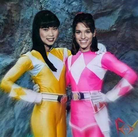 Trini And Kimberly Mighty Morphin Power Rangers 1993 R Nostalgia