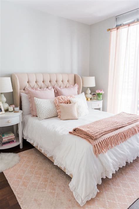 2030 Gold White And Pink Bedroom