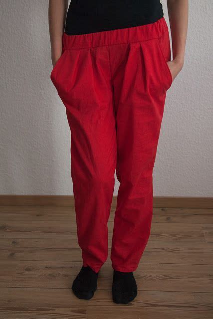So kannst du dir unverzüglich dein freebook nähen. Eine lockere Hose für den Sommer (im Labor) | Lockere hose, Damen hosen nähen, Schnittmuster ...