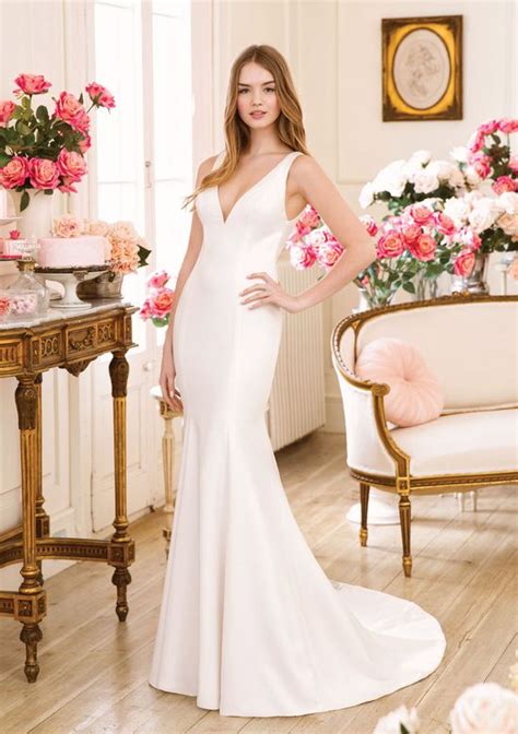 Not all gowns are carried in the boutique, please call us for availability for any gown, and we'd be happy to help! Valentina Wedding Dress - Miss Bella Bridal Melbourne