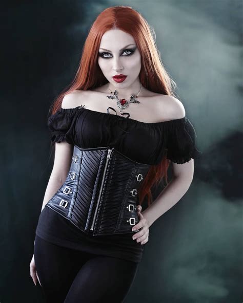 𝖁𝖊𝖘𝖒𝖊𝖉𝖎𝖓𝖎𝖆 On Instagram “thanks To Burleska Corsets For The Corset And Top 🖤🖤 Necklace