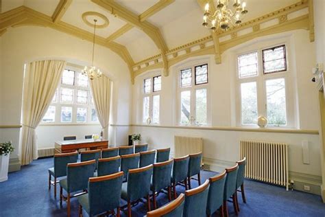 Modern office furniture offers quality and style. Pretty registry offices - The Gilstrap, Newark ...