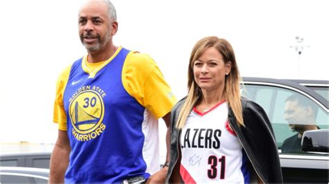 Steph Currys Mom Sonya Files For Divorce From Dell Curry