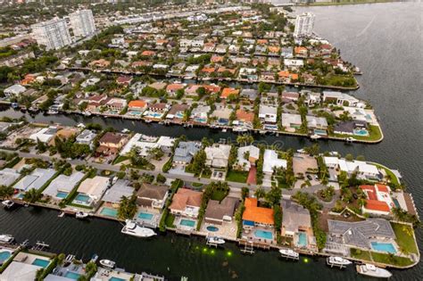 Luxury Waterfront Homes San Souci Estates North Miami Fl Stock Image Image Of Real Wealth