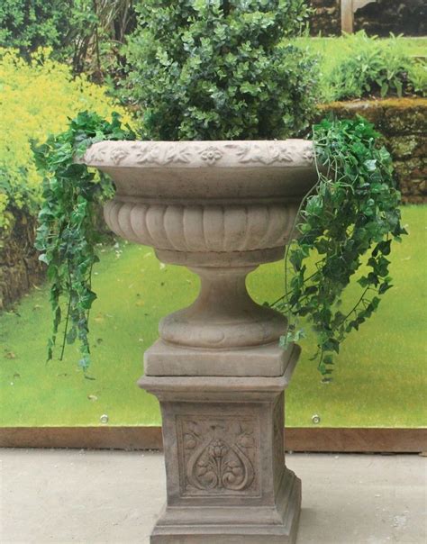 DIY large concrete urn planters - Google Search | Large garden pots