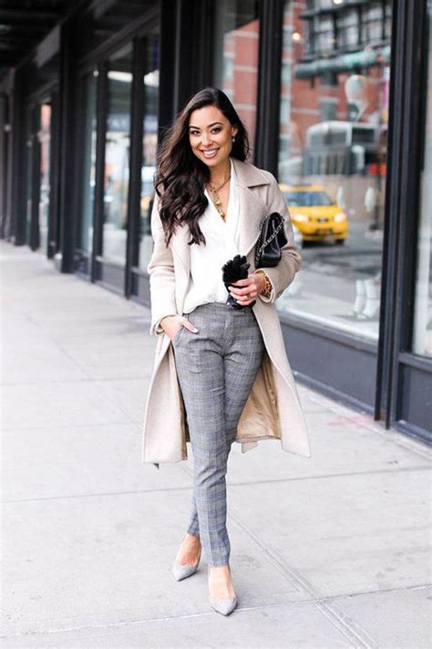 45 Stylish Womens Outfits For Job Interviews For 2021