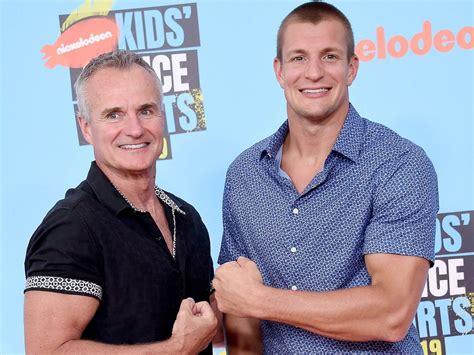 Rob Gronkowskis Dad Built A Custom Double Width House For His Giant Sons And Said They Slept
