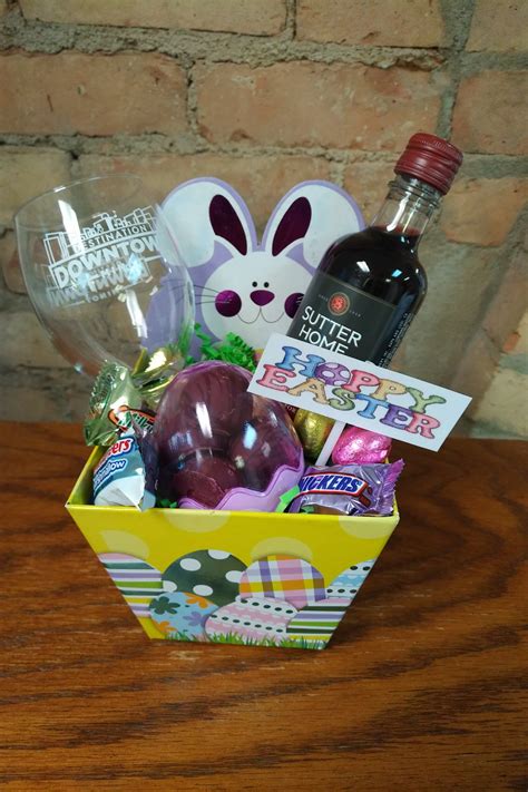 Fun easter gifts to send with flowers, chocolates and gift baskets. Adult Easter Basket | Cookies for You