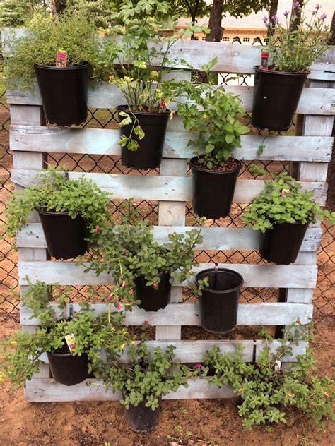 A Tispy Oklahoma Gardener Weekend Pallet Project Vertical Pallet Pot