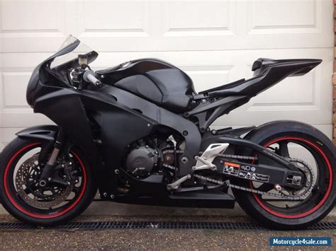 Track bikes are ideal for professional racers and they are best suited to velodromes. Honda cbr1000rr for Sale in Australia