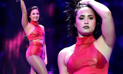 Demi Lovato Wows In Two Piece Outfit During Kiss Fm S Jingle Ball 2015 In Dallas Daily Mail Online