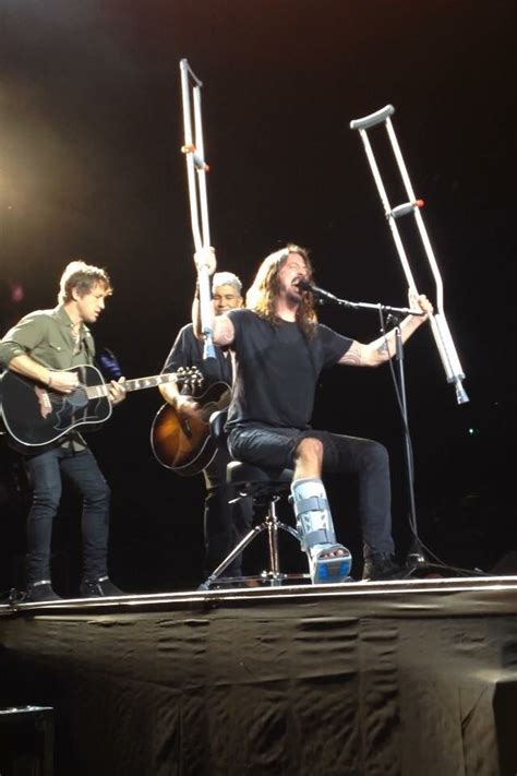 Best foo fighters famous quotes & sayings: Foo fighters- inspirational photo of the year | Foo ...