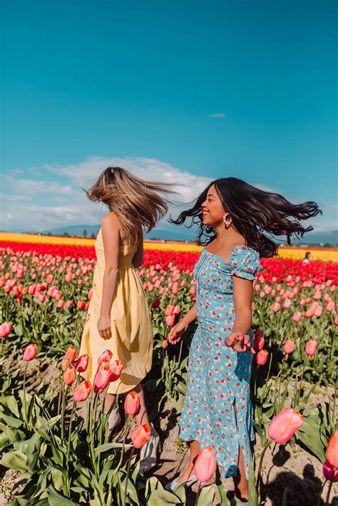 6 Flower Field Photo Shoot Ideas To Try Emma S Edition In 2021 Summer Photoshoot Sisters