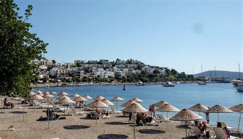 Bodrum belediyesi bünyesindeki balık adamlar da bu etkinliğe deniz. Bodrum'da Baharın Habercisi Sayılan 13 Çok Özlediğimiz ...