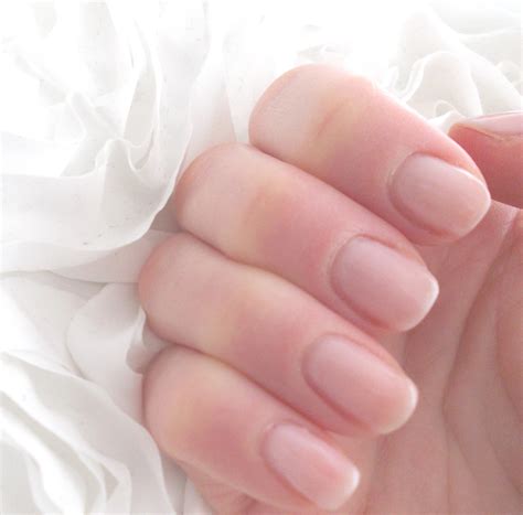 Und dafür müsst ihr nicht einmal. Coquette's Style: Shellac Nägel im Test